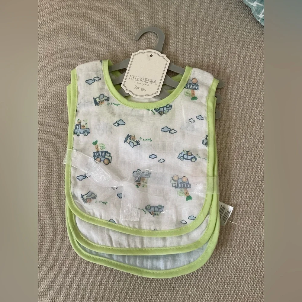 Kyle & Deena Bibs 3 PK